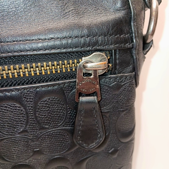 Coach F73338 Houston Flight Bag Black Embossed Signature Leather GUC - Picture 5 of 16